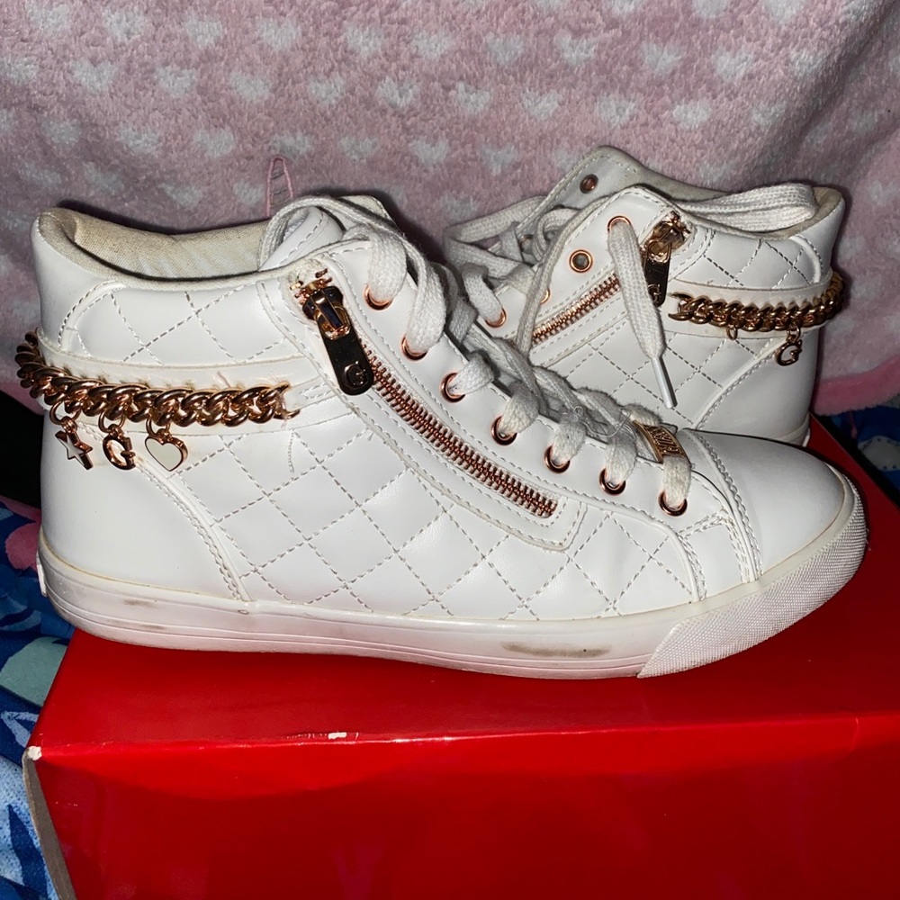 Guess casual shoes